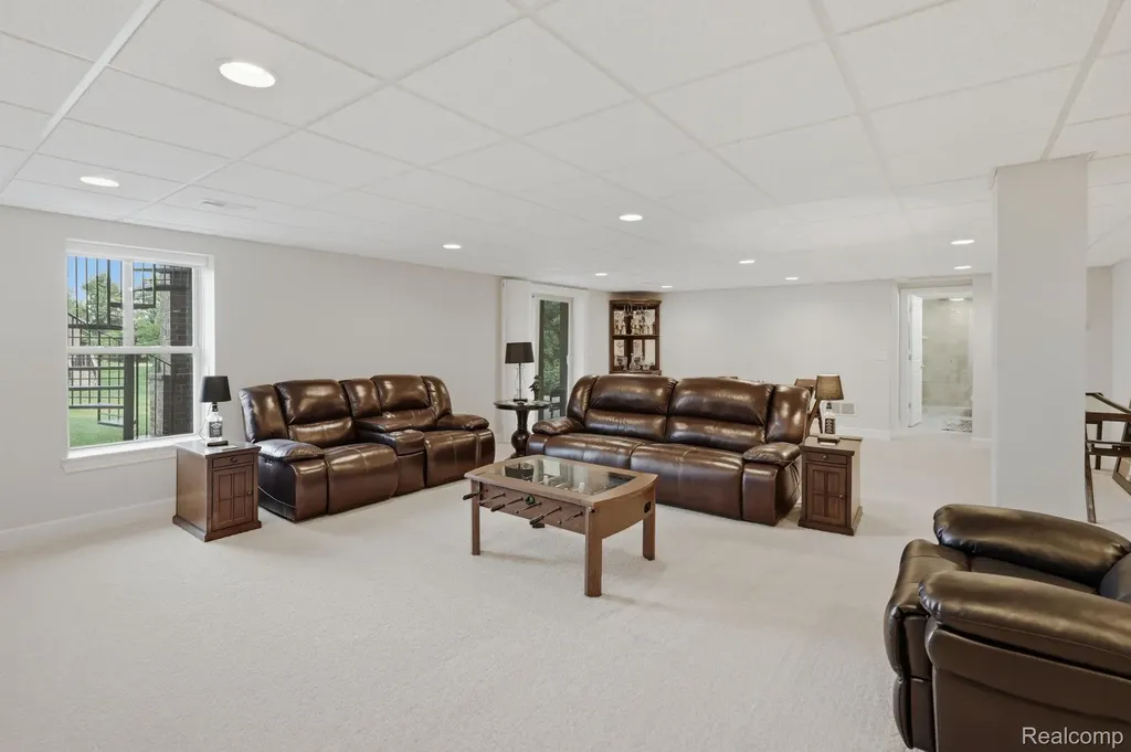 6824 Venturi Drive Washington Township MI 48094
