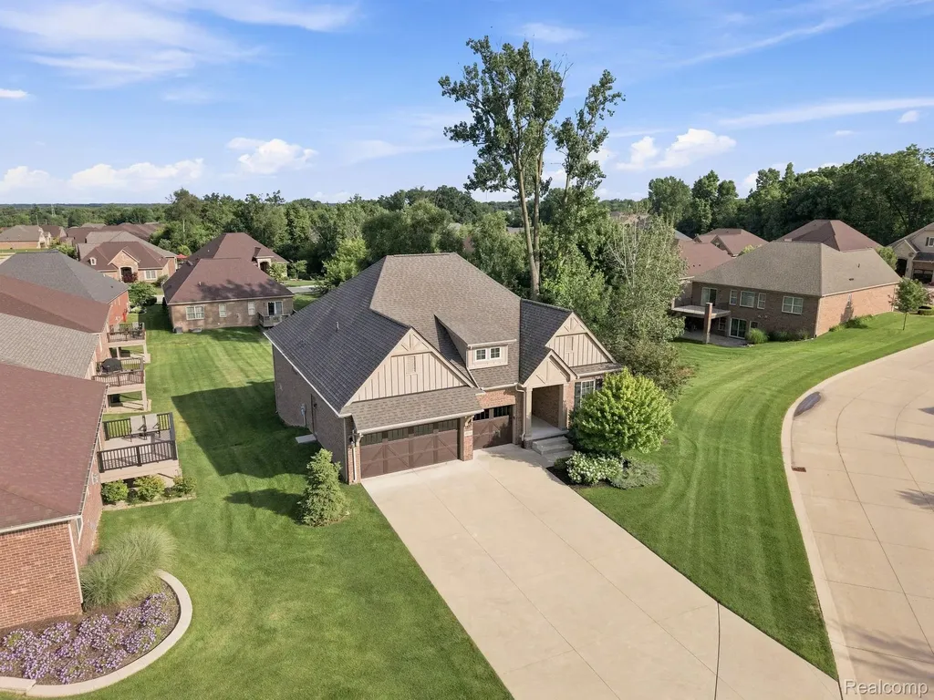 6824 Venturi Drive Washington Township MI 48094