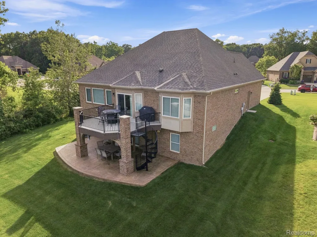 6824 Venturi Drive Washington Township MI 48094