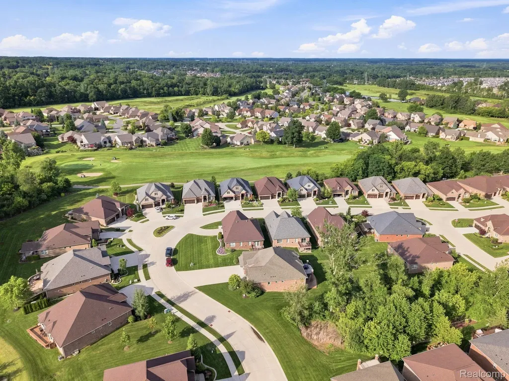 6824 Venturi Drive Washington Township MI 48094