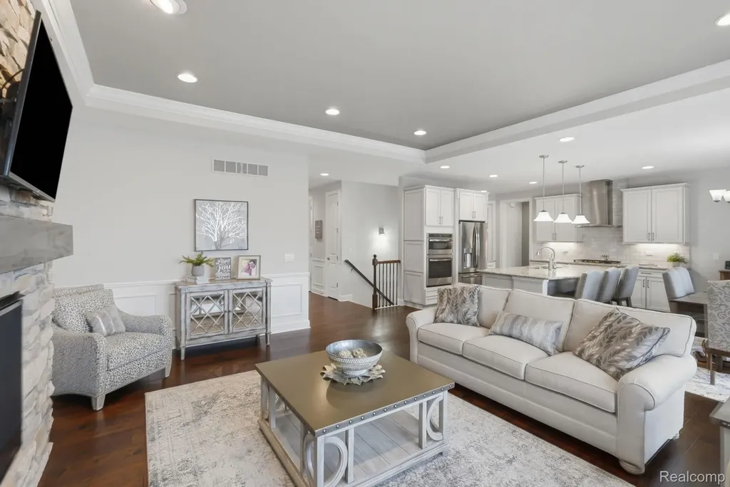 6824 Venturi Drive Washington Township MI 48094