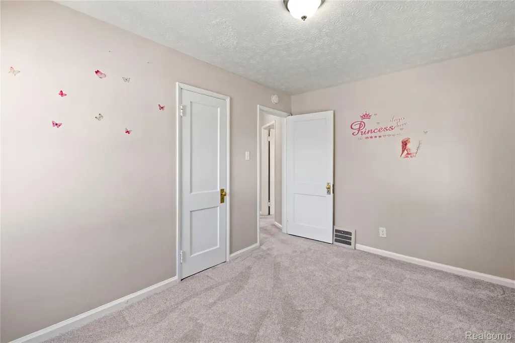 7604 Robinson Avenue Allen Park City MI 48101