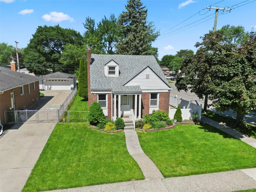 7604 Robinson Avenue Allen Park City MI 48101