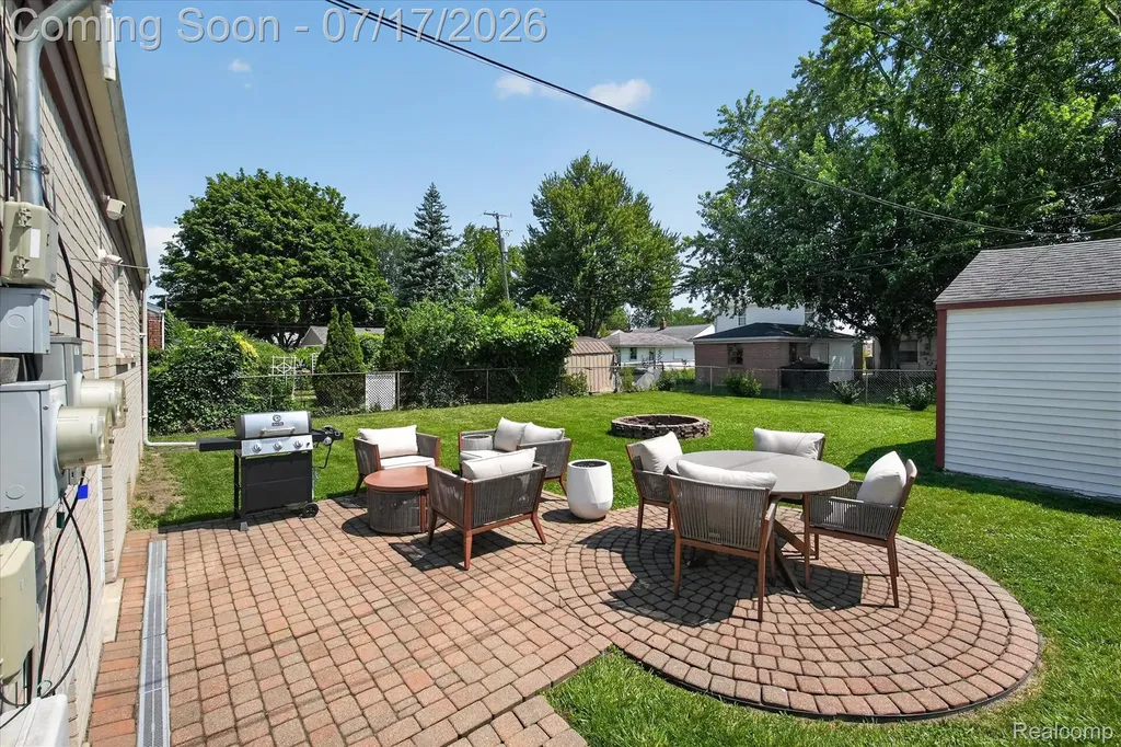 11014 Garden Street Livonia City MI 48150