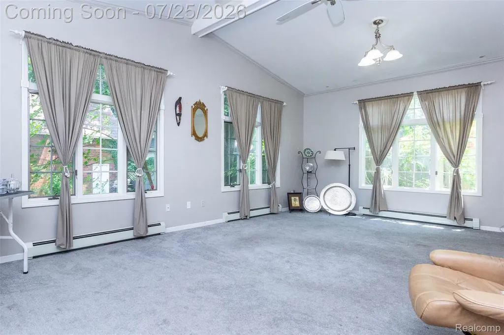 8911 Manor Avenue Allen Park City MI 48101