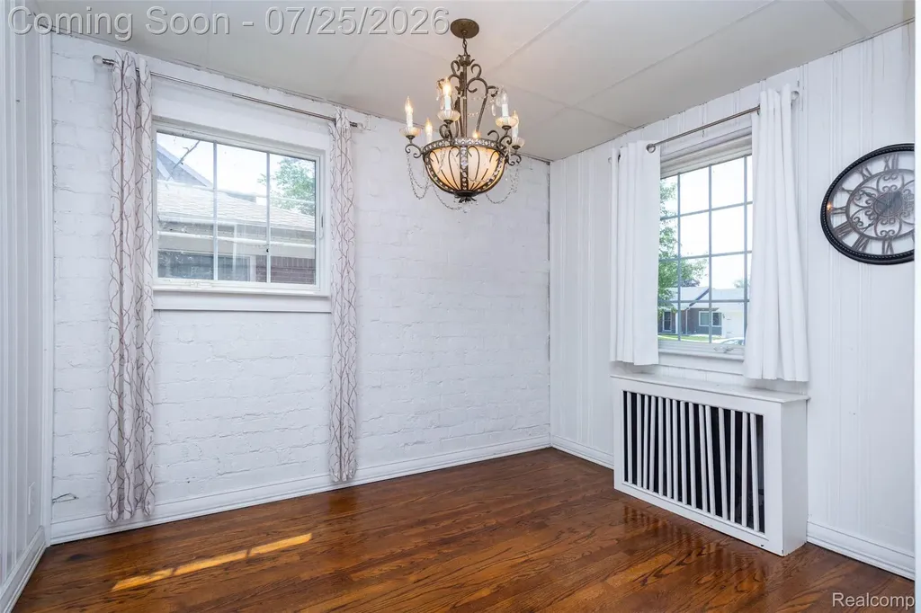 8911 Manor Avenue Allen Park City MI 48101