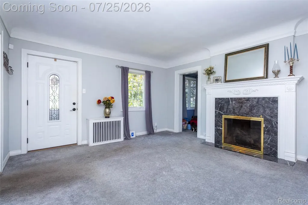 8911 Manor Avenue Allen Park City MI 48101