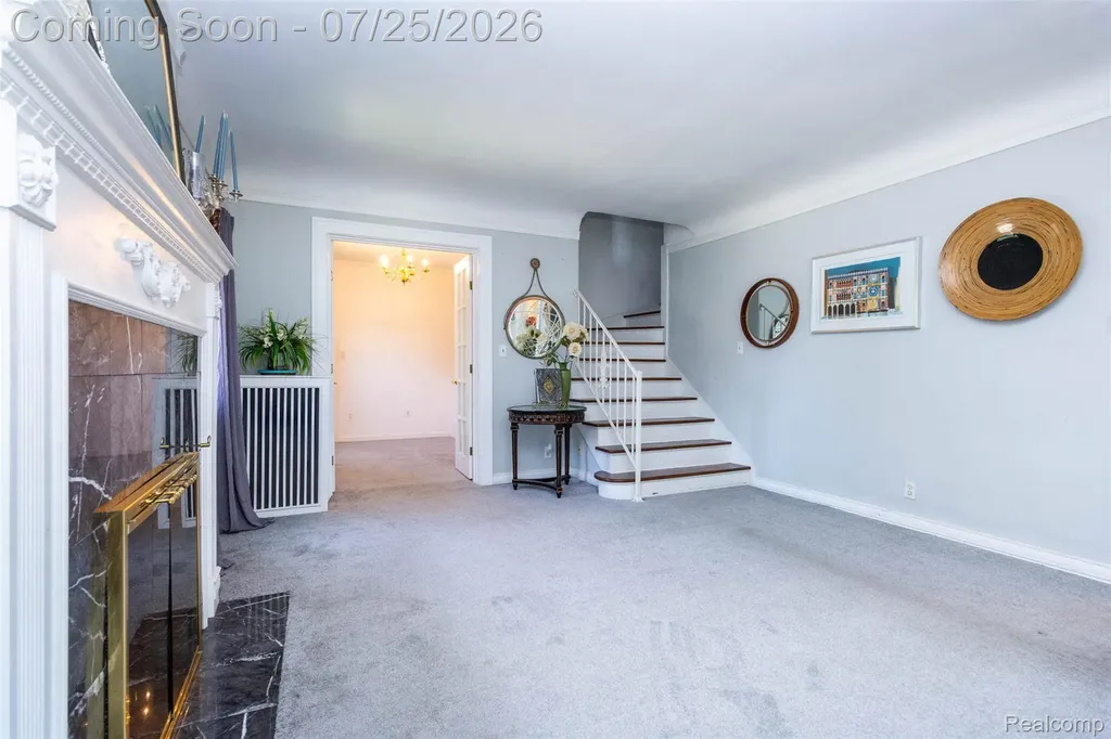 8911 Manor Avenue Allen Park City MI 48101