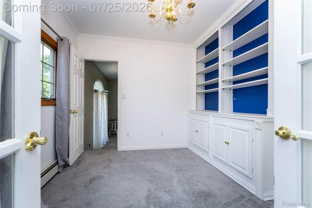 8911 Manor Avenue Allen Park City MI 48101