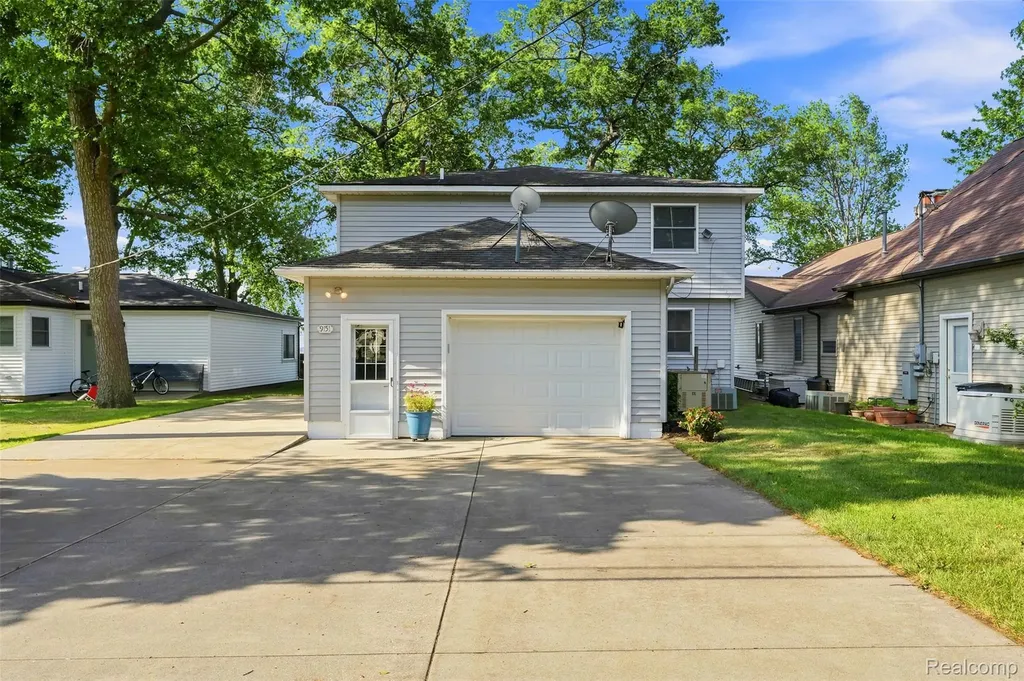 9151 Point Charities Avenue Caseville Township MI 48755