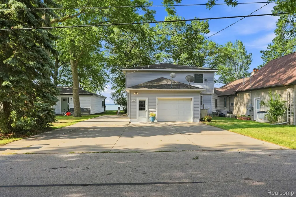 9151 Point Charities Avenue Caseville Township MI 48755