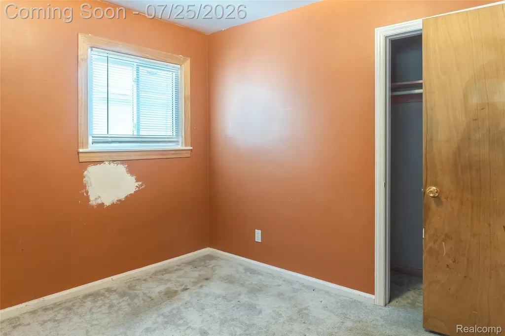 18619 Centralia Redford Charter Township MI 48240