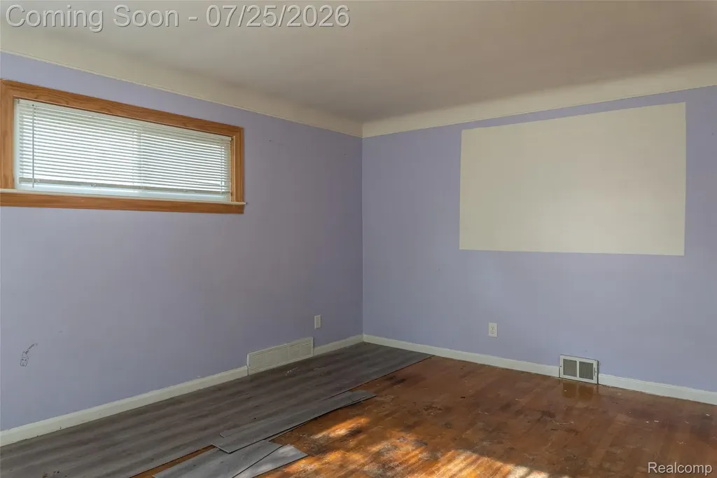 18619 Centralia Redford Charter Township MI 48240
