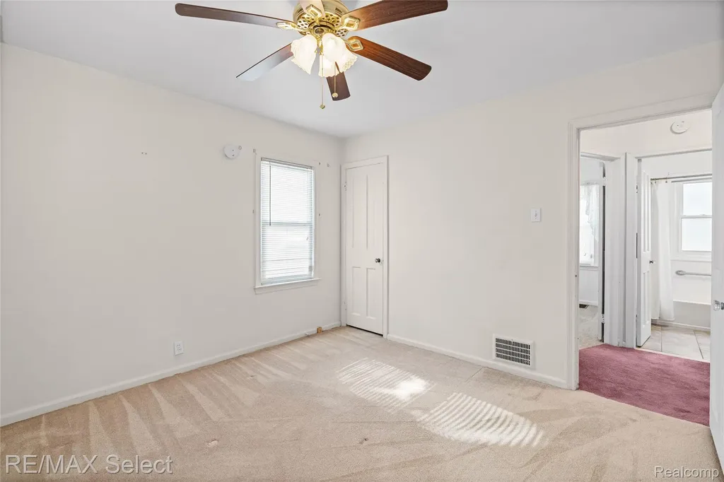 631 Alvord Avenue Flint City MI 48507