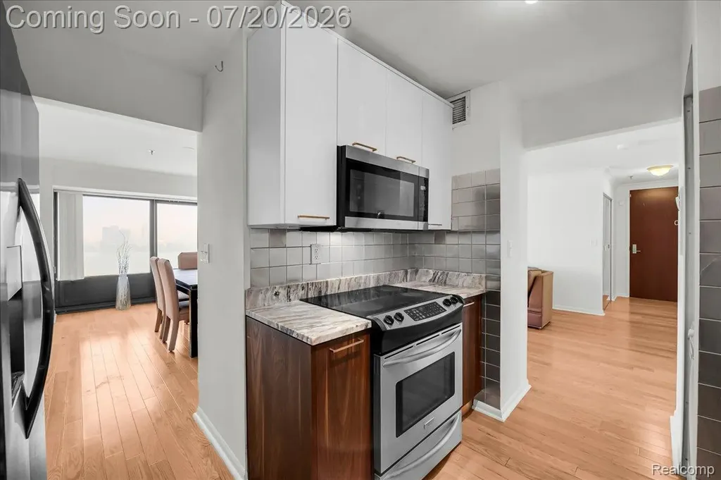 1001 W Jefferson Avenue Detroit City MI 48226