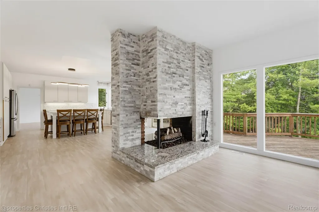 4802 Panorama Circle West Bloomfield Charter Township MI 48323