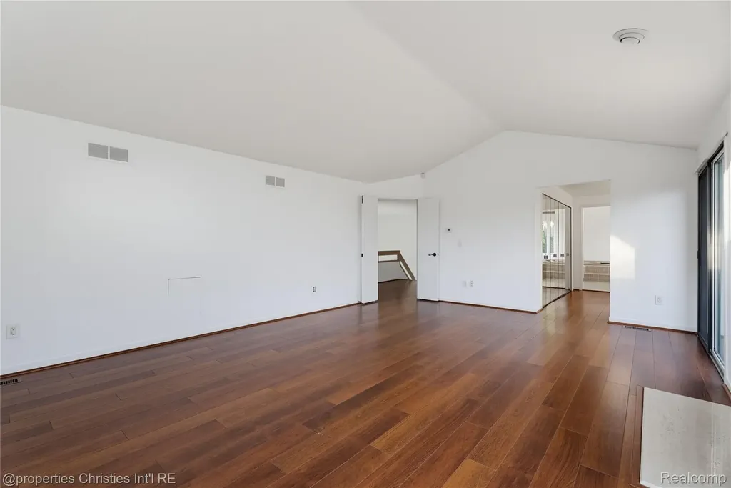 4802 Panorama Circle West Bloomfield Charter Township MI 48323
