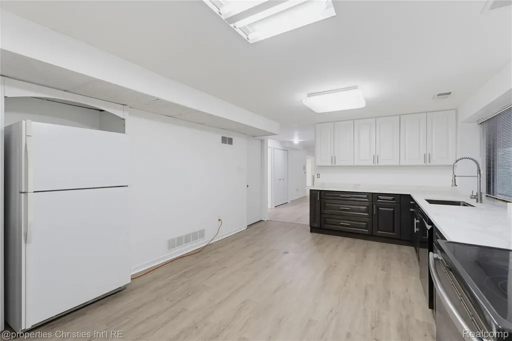 4802 Panorama Circle West Bloomfield Charter Township MI 48323