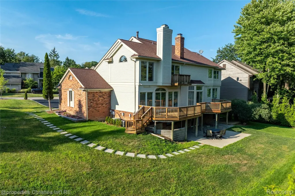 4802 Panorama Circle West Bloomfield Charter Township MI 48323