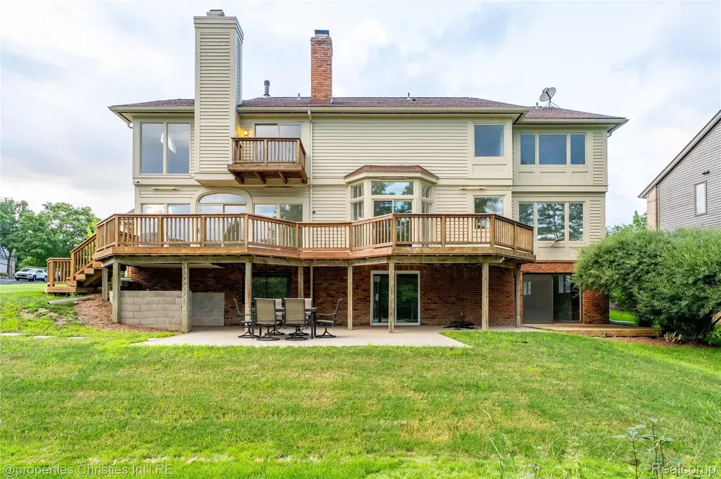 4802 Panorama Circle West Bloomfield Charter Township MI 48323