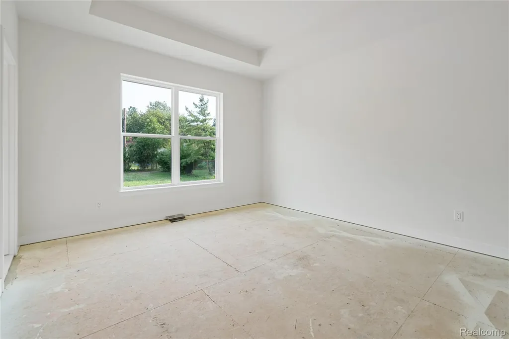 9355 Highland Drive Grosse Ile Township MI 48138