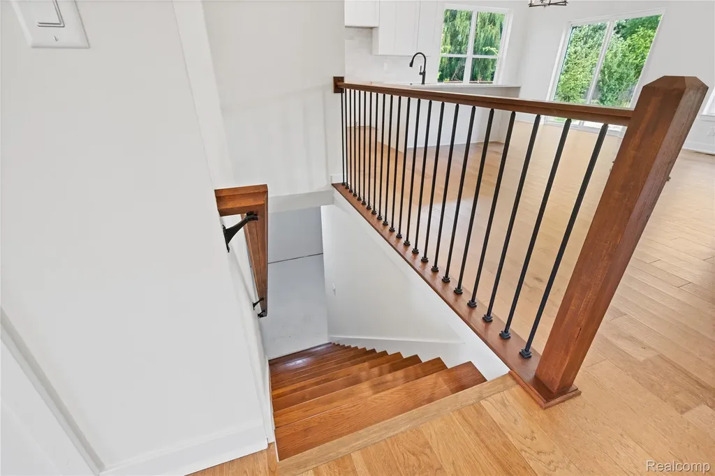 9355 Highland Drive Grosse Ile Township MI 48138