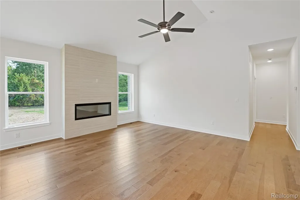 9355 Highland Drive Grosse Ile Township MI 48138