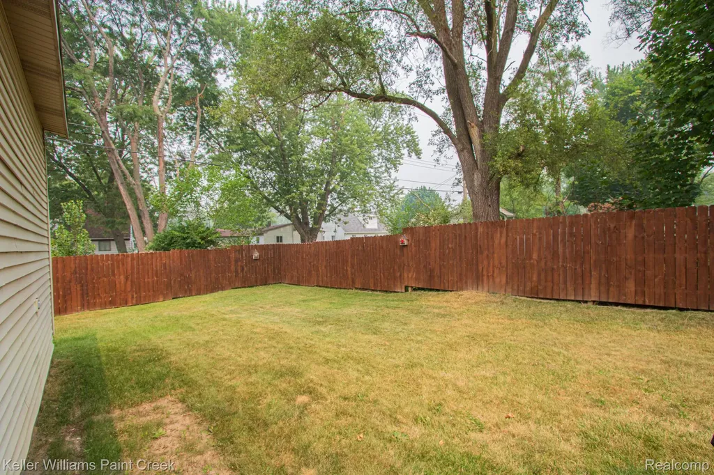 3809 Wedgewood Drive Ingham Township MI 48911