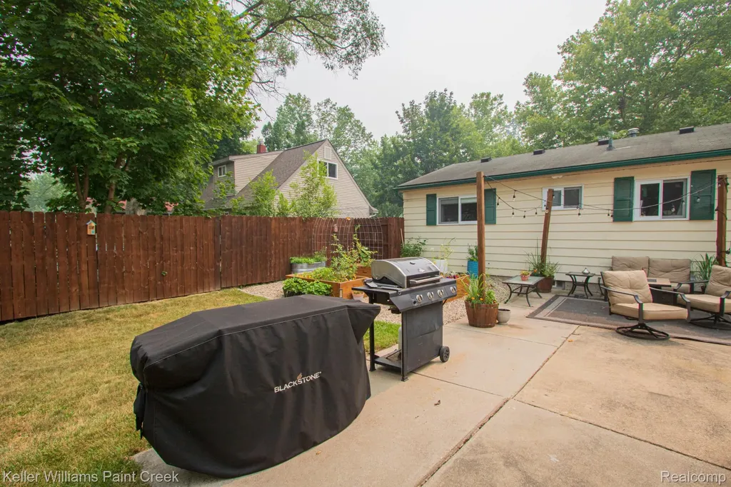 3809 Wedgewood Drive Ingham Township MI 48911