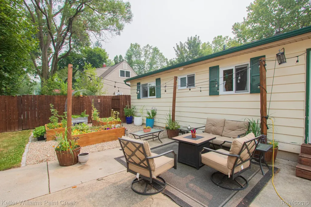 3809 Wedgewood Drive Ingham Township MI 48911