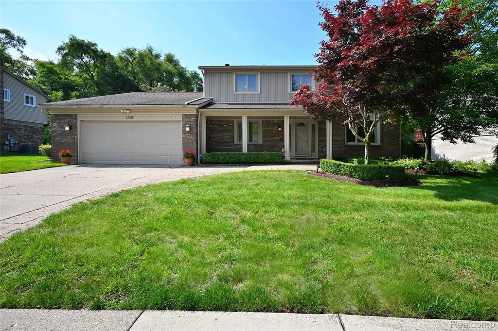 1958 Chancery Drive Troy City MI 48085