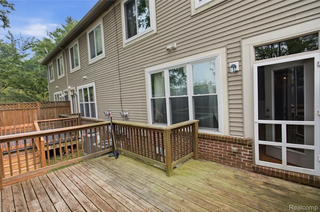3025 Aspen Lane Ann Arbor City MI 48108