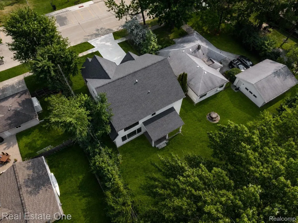 4016 W Webster Road Royal Oak City MI 48073