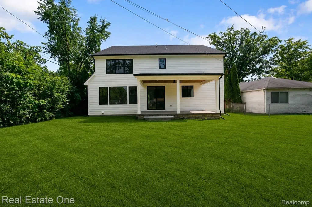 4016 W Webster Road Royal Oak City MI 48073