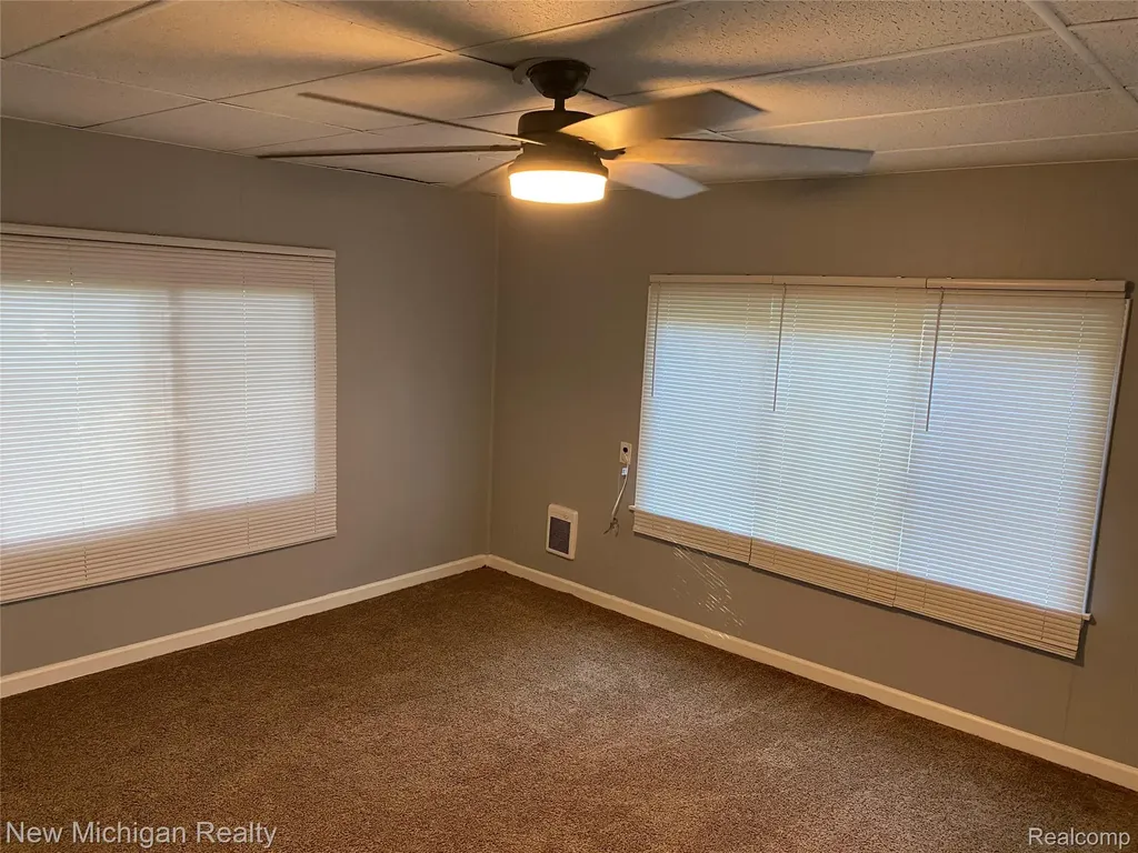 3262 Edgemere Street Commerce Charter Township MI 48382