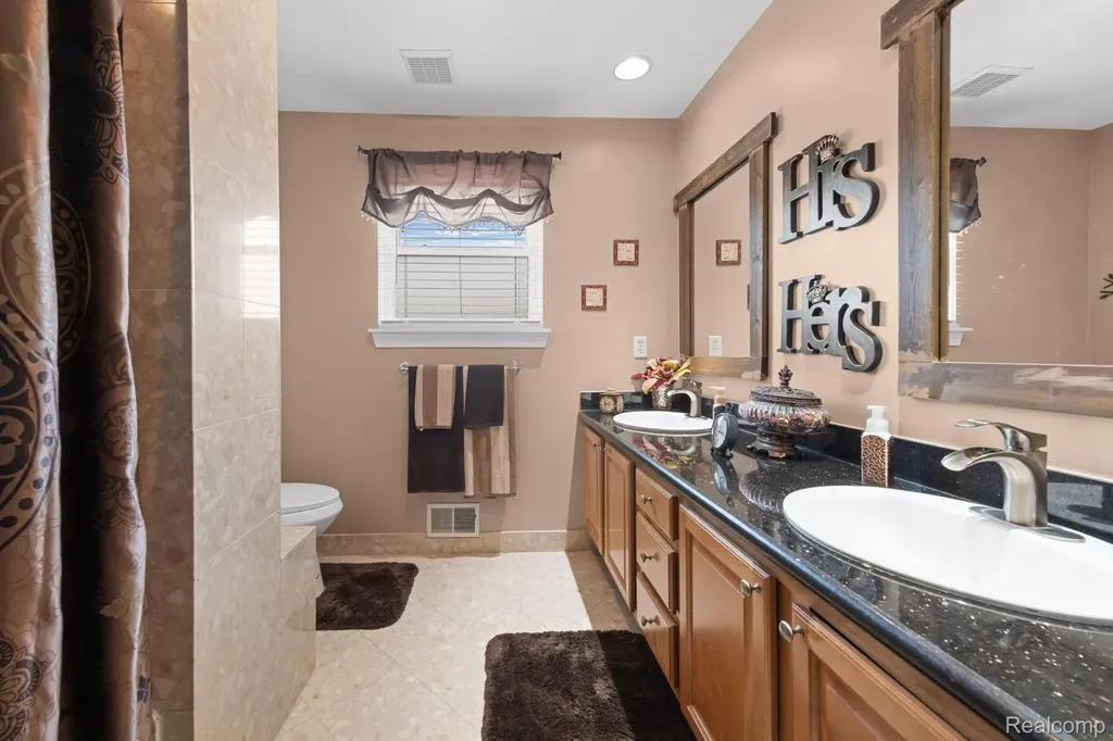 24909 Foxmoor Boulevard Woodhaven City MI 48183