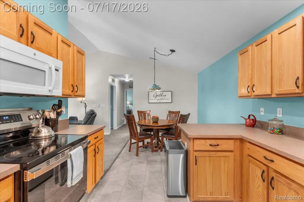 2929 Cottonwood Drive Waterford Charter Township MI 48328