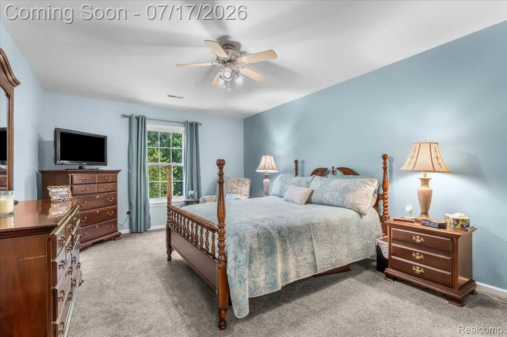 2929 Cottonwood Drive Waterford Charter Township MI 48328