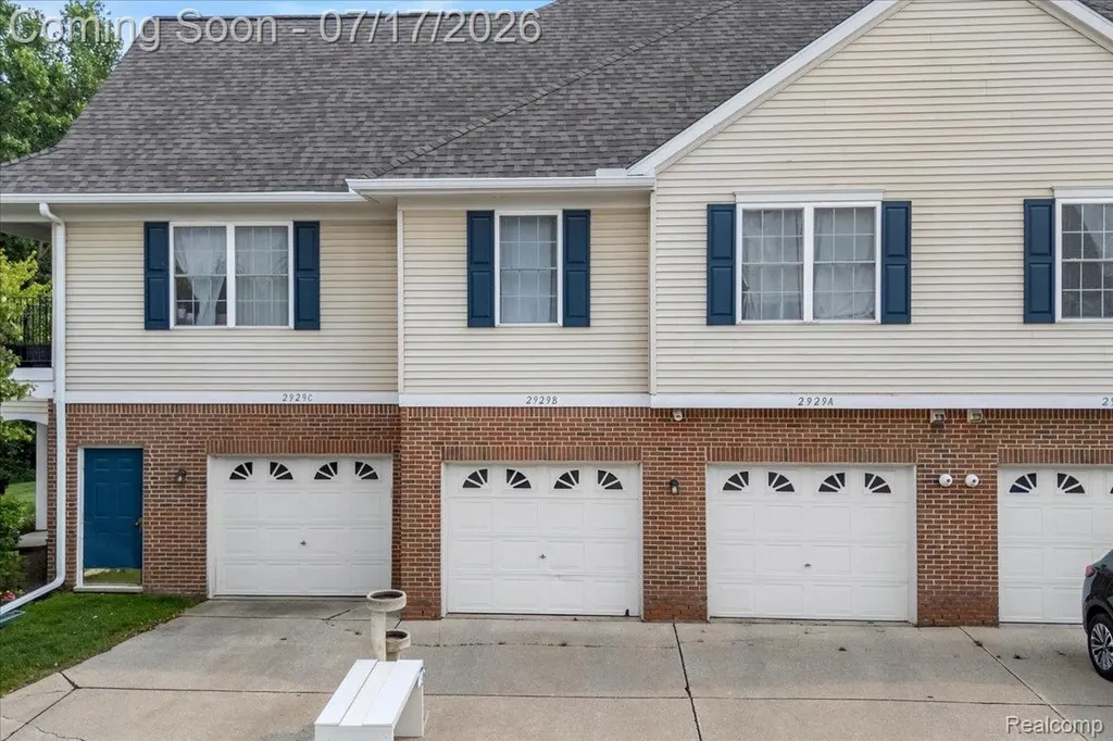 2929 Cottonwood Drive Waterford Charter Township MI 48328