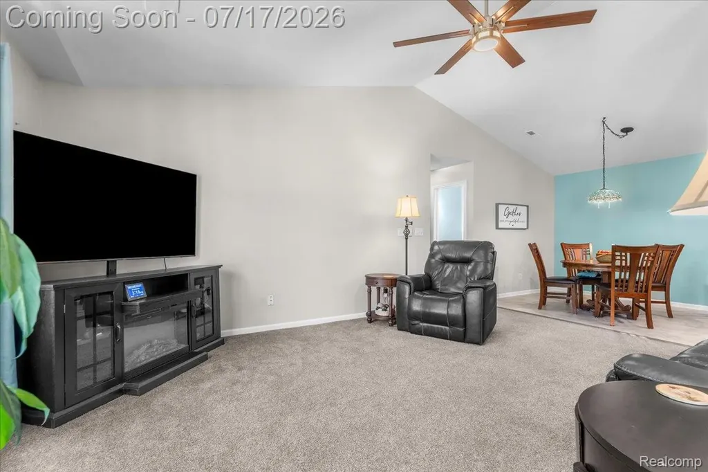2929 Cottonwood Drive Waterford Charter Township MI 48328