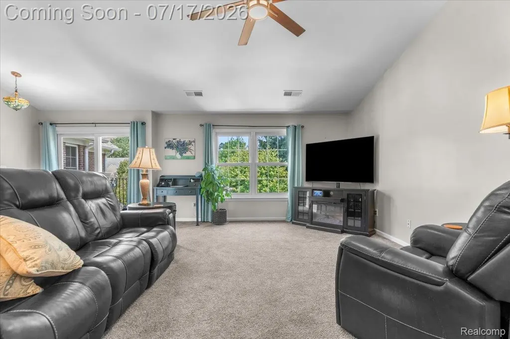 2929 Cottonwood Drive Waterford Charter Township MI 48328