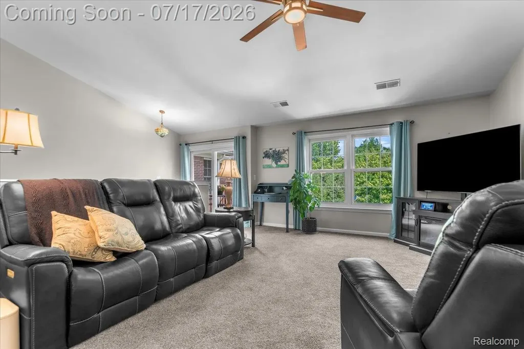 2929 Cottonwood Drive Waterford Charter Township MI 48328