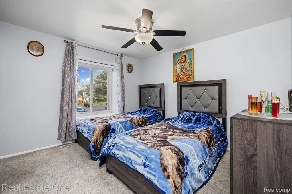 29888 City Center Drive Warren City MI 48093