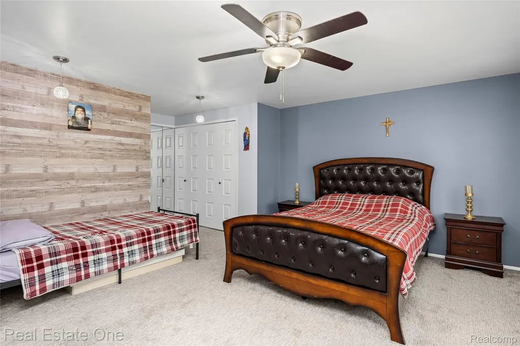 29888 City Center Drive Warren City MI 48093