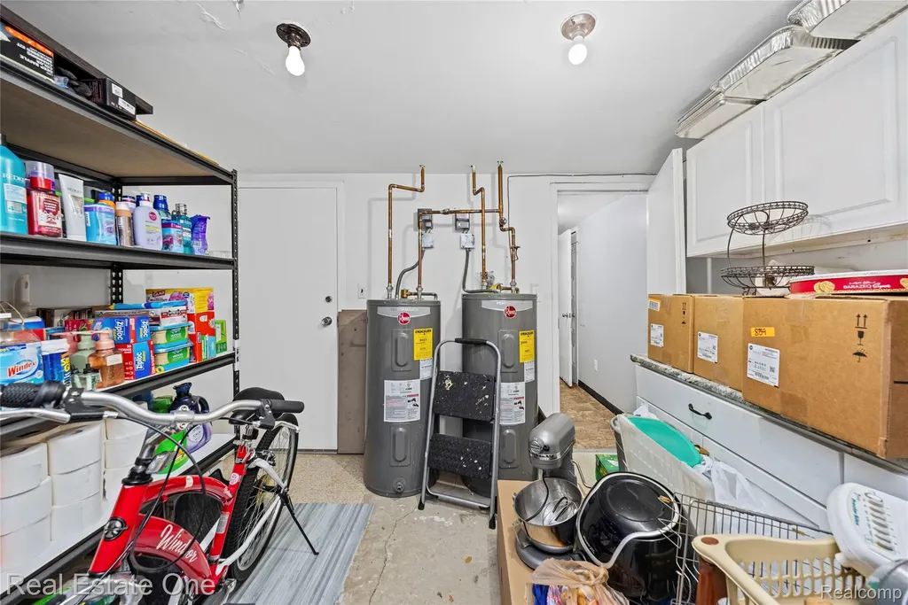 29888 City Center Drive Warren City MI 48093
