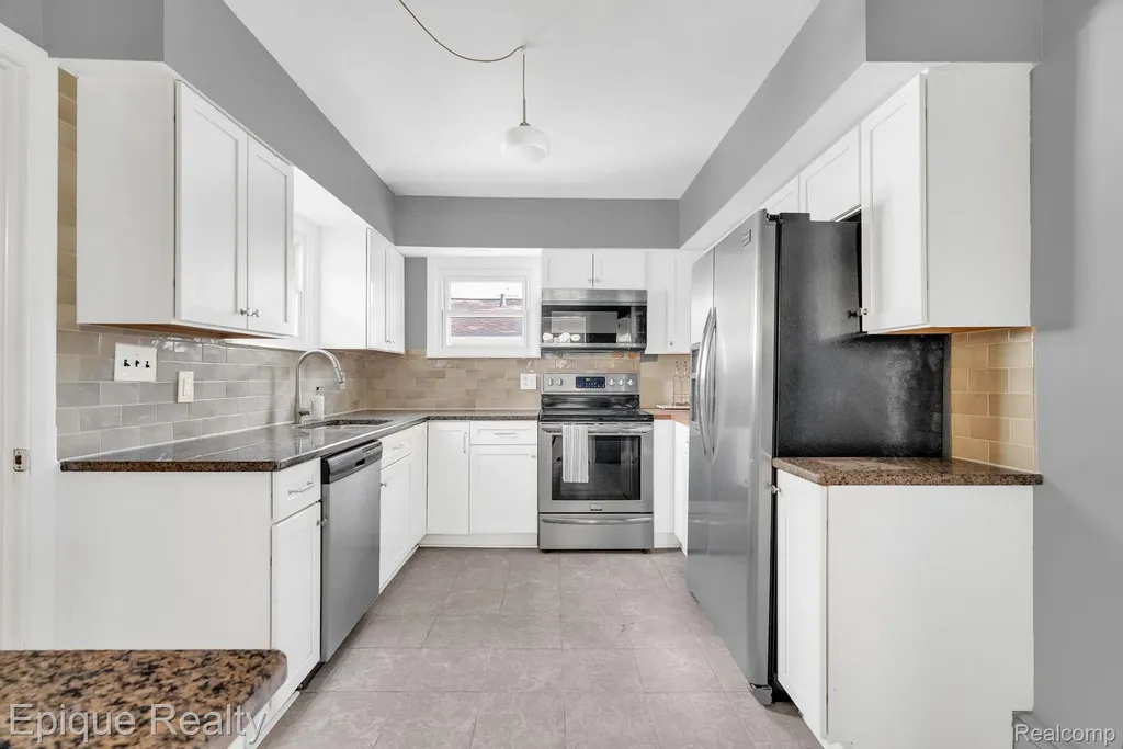3363 Meinrad Drive Waterford Charter Township MI 48329
