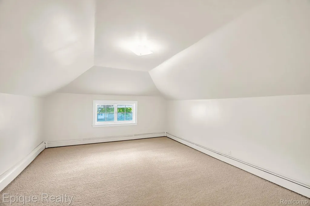 3363 Meinrad Drive Waterford Charter Township MI 48329