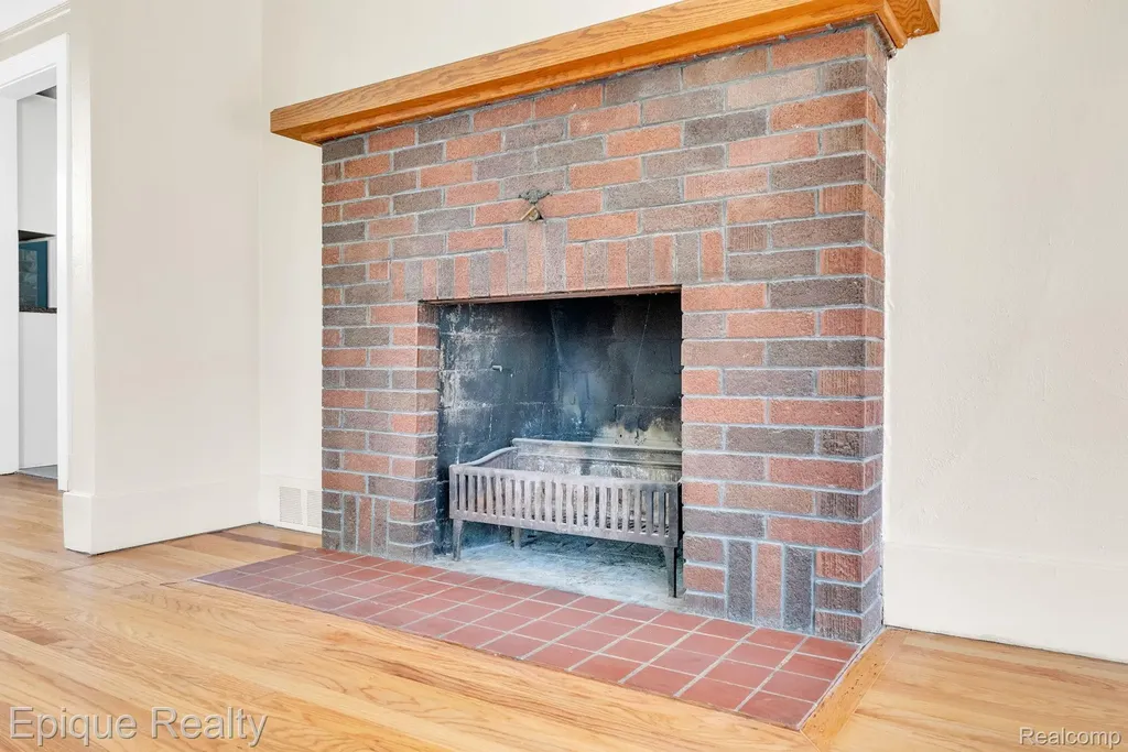 3363 Meinrad Drive Waterford Charter Township MI 48329