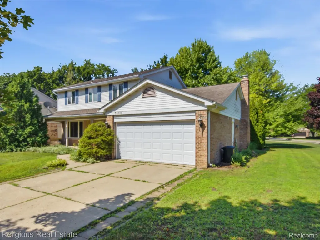 34184 Haldane Drive Livonia City MI 48152