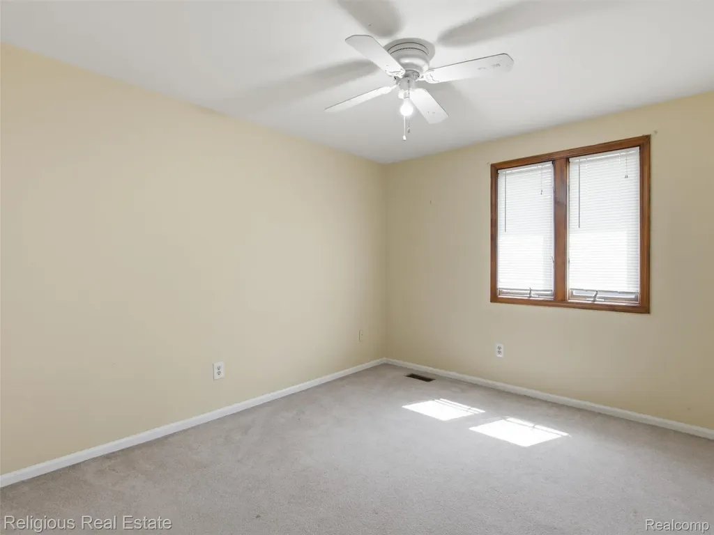 34184 Haldane Drive Livonia City MI 48152